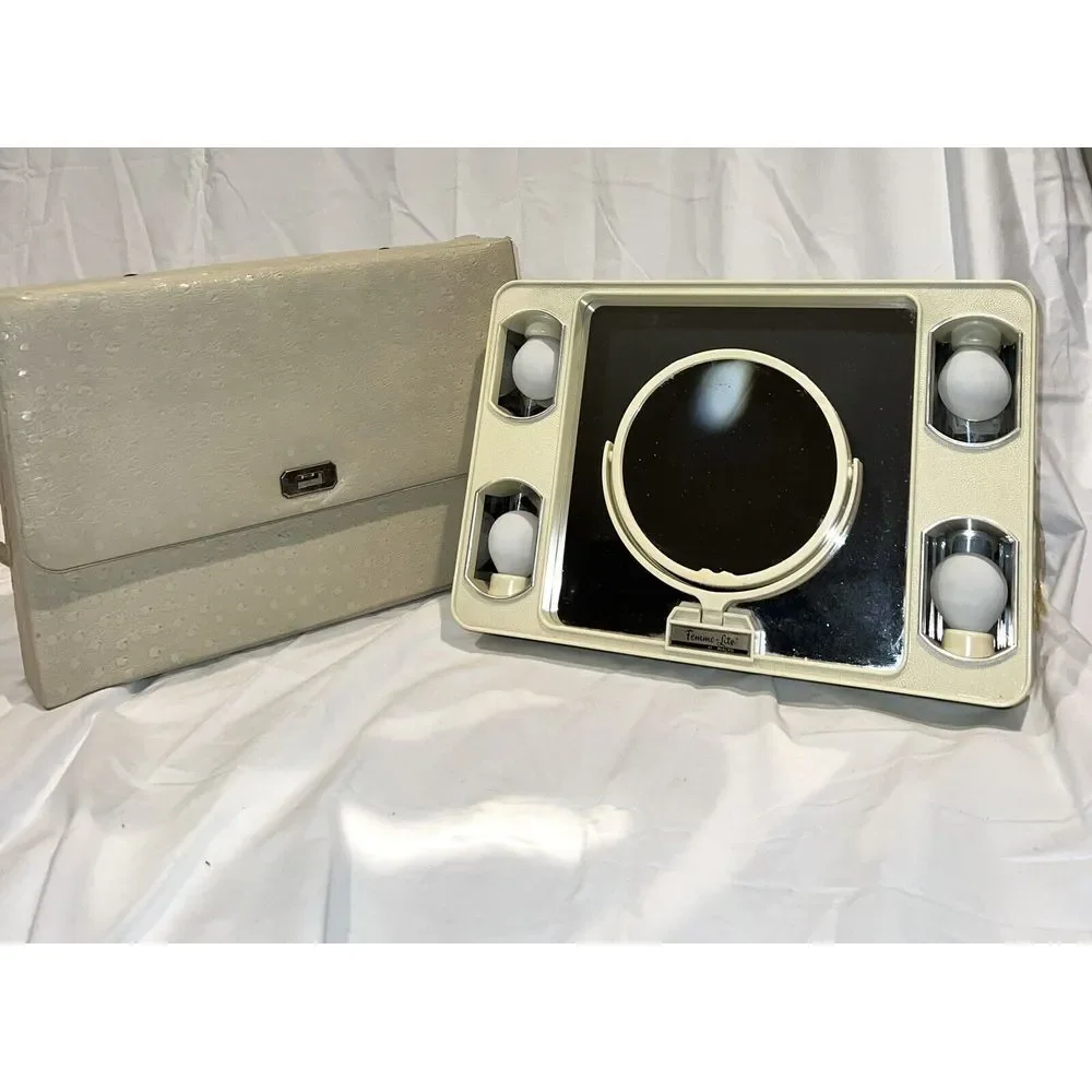 Femme-Lite Traveler Vintage Light Up Electric‎ Make Up Beauty Mirror W/Case Rare